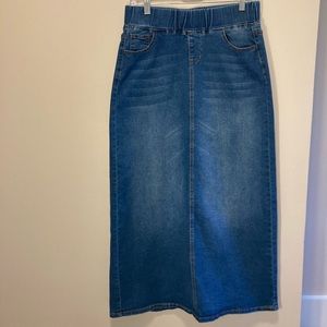 Like new long denim maxi skirt from Jupe De Abby!